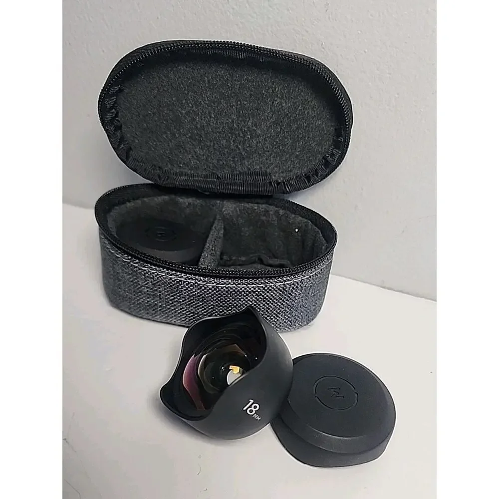 Moment Superfish 15mm Phone Lens O-Series 170º Fisheye V2 & 18mm Lens Bundle